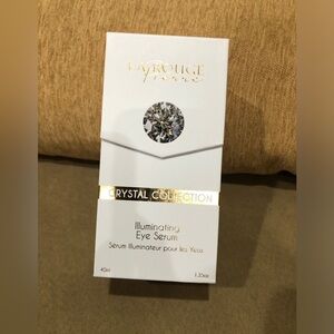 La Rouge Pierre Illuminating Eye Serum